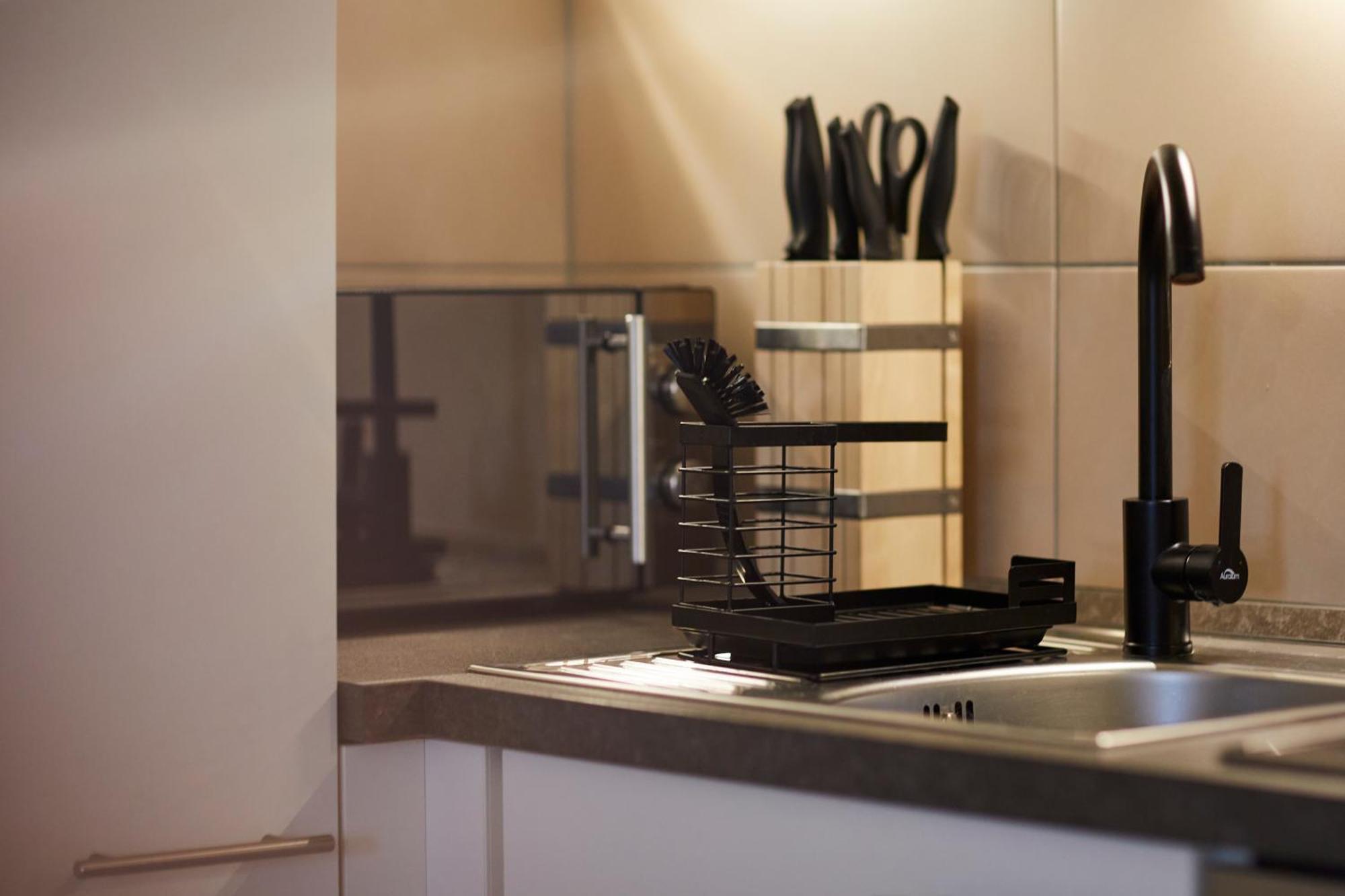 R B Am Airport - 1-4 Personen - Kueche - Smart Tv - Waschmaschine - Perfekt Fuer Geschaeftsreisende Oder Familien Apartamento Hamburgo