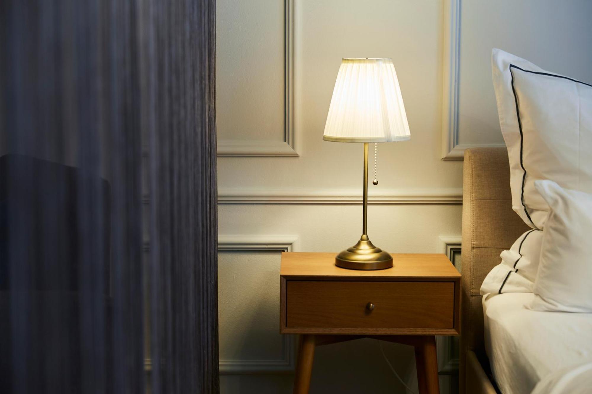 R B Apartment: Airport-adjacent Haven For Families And Professionals * Hamburg